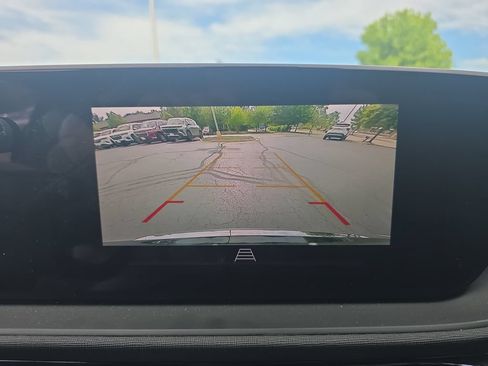 Certified 2024 Buick Envista Avenir FWD image 24
