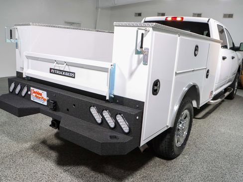 Used 2021 RAM 2500 Tradesman w/ Chrome Appearance Group image 8