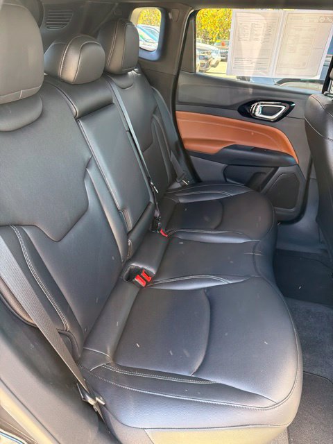 Certified 2025 Jeep Compass Limited AWD/4WD image 12