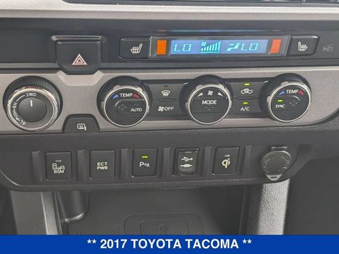 Used 2017 Toyota Tacoma TRD Off-Road AWD/4WD image 25
