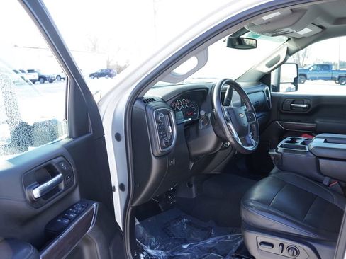 Certified 2022 Chevrolet Silverado 3500 LTZ w/ Gooseneck/5TH Wheel Package image 15