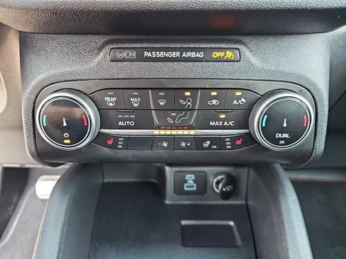 Certified 2023 Ford Escape ST-Line w/ Cold Weather Package FWD image 29