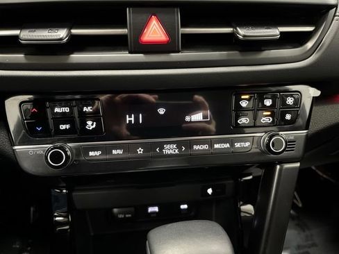 Used 2024 Kia Seltos SX w/ SX Sunroof Package image 20