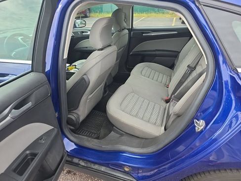 Used 2016 Ford Fusion S FWD image 10