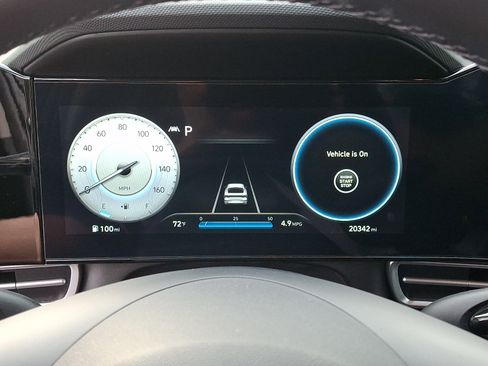 Used 2023 Hyundai Elantra SEL w/ Convenience Package FWD image 24