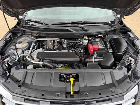 Used 2026 Nissan Rogue SL FWD image 33