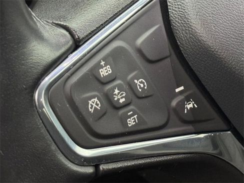 Used 2022 Chevrolet Equinox LT w/ Driver Convenience Package image 14