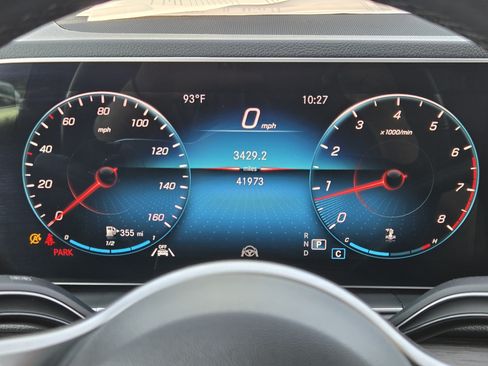 Used 2021 Mercedes-Benz GLE 350 4MATIC image 9