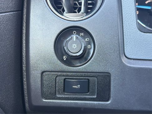Used 2011 Ford F150 XLT AWD/4WD image 25