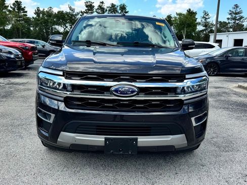 Used 2024 Ford Expedition Max Limited AWD/4WD image 2