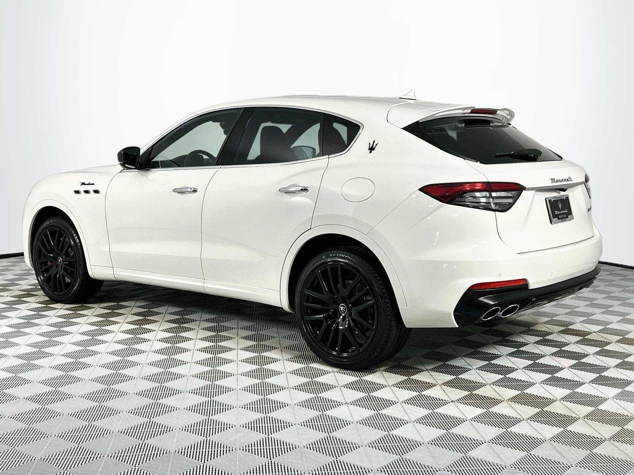 Used 2024 Maserati Levante Modena Ultima AWD/4WD image 7