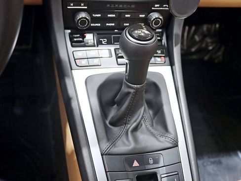 Used 2017 Porsche 911 Carrera 4S AWD/4WD image 25