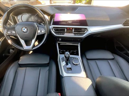Used 2019 BMW 330i Sedan w/ Driving Assistance Package RWD image 16