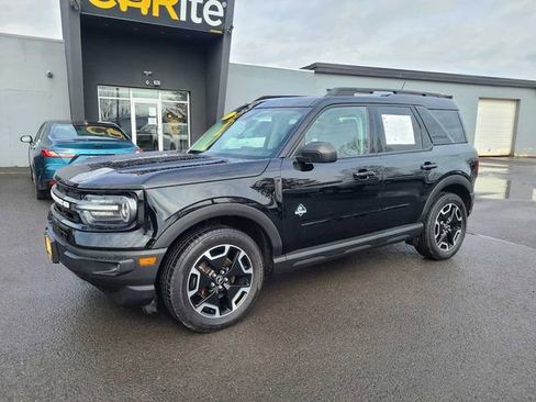 Used 2021 Ford Bronco Sport Outer Banks w/ Outer Banks Package AWD/4WD image 2