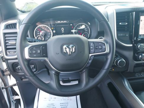 New 2026 RAM 1500 Express AWD/4WD image 17