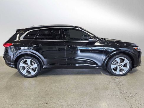 Used 2025 Audi Q5 Prestige image 8