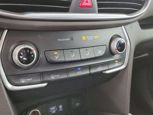 Used 2019 Hyundai Santa Fe SE AWD/4WD image 29