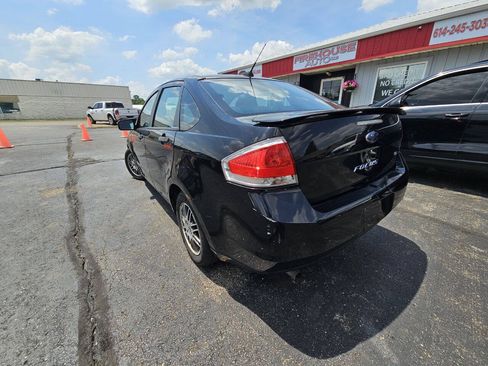 Used 2011 Ford Focus SE FWD image 7