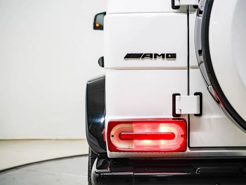 Used 2017 Mercedes-Benz G 63 AMG 4MATIC image 9