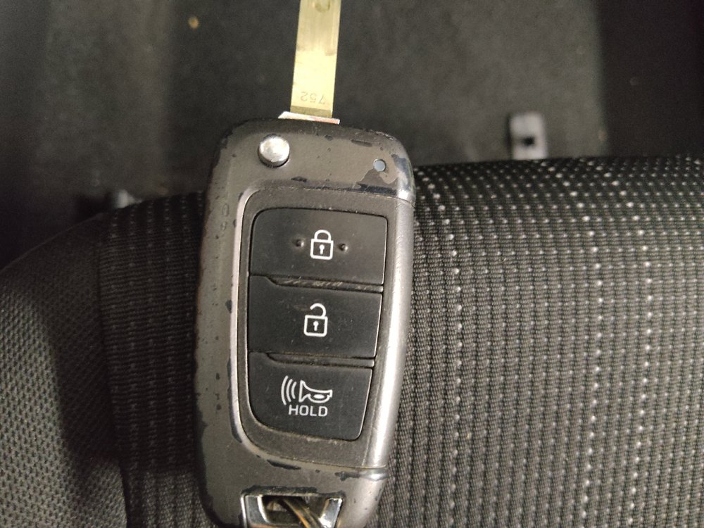 Used 2020 Hyundai Venue SE FWD image 32