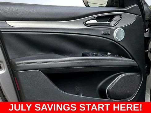 Used 2018 Alfa Romeo Stelvio Ti AWD/4WD image 22
