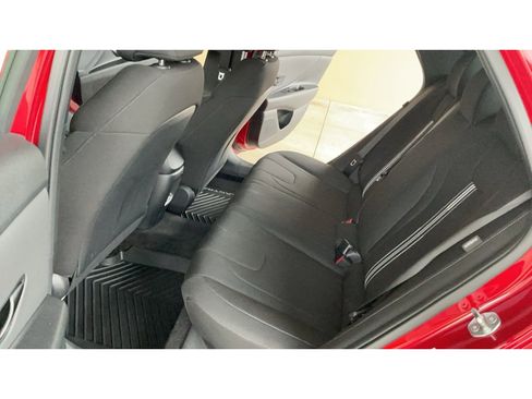 Certified 2025 Hyundai Elantra Sport image 13