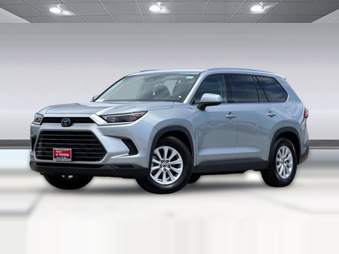 Used 2025 Toyota Grand Highlander FWD image 24