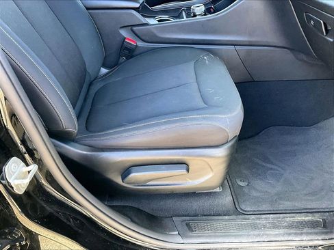 Used 2023 Jeep Grand Cherokee L Laredo image 37