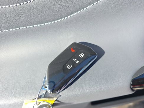 Certified 2023 Volkswagen ID.4 Pro S Plus image 25