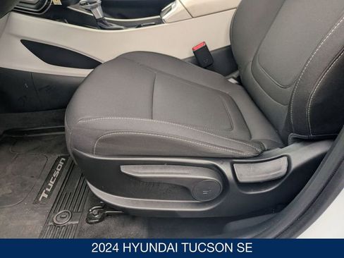 Certified 2024 Hyundai Tucson SE image 17