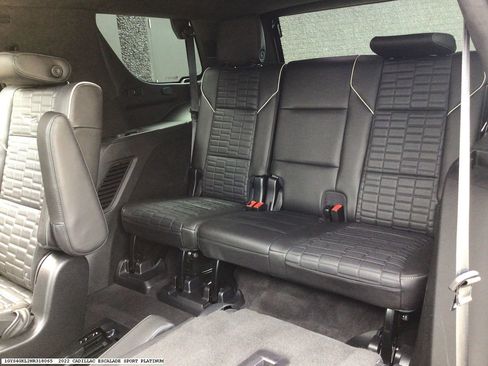 Used 2022 Cadillac Escalade Sport Platinum w/ LPO, ONYX Package AWD/4WD image 10