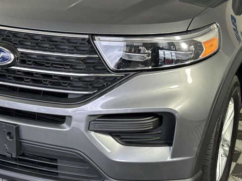 Used 2022 Ford Explorer XLT image 9