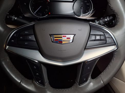 Certified 2023 Cadillac XT5 Premium Luxury FWD image 7