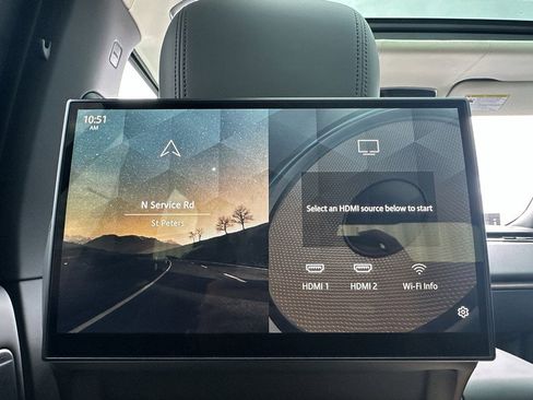 Used 2023 Land Rover Range Rover Autobiography image 30