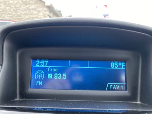 Used 2014 Chevrolet Cruze LT FWD image 26