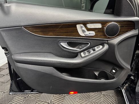 Used 2018 Mercedes-Benz C 300 C 300 4MATIC AWD 4dr Sedan image 37