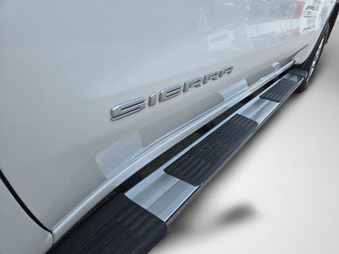 Used 2019 GMC Sierra 1500 SLT w/ SLT Premium Plus Package AWD/4WD image 44