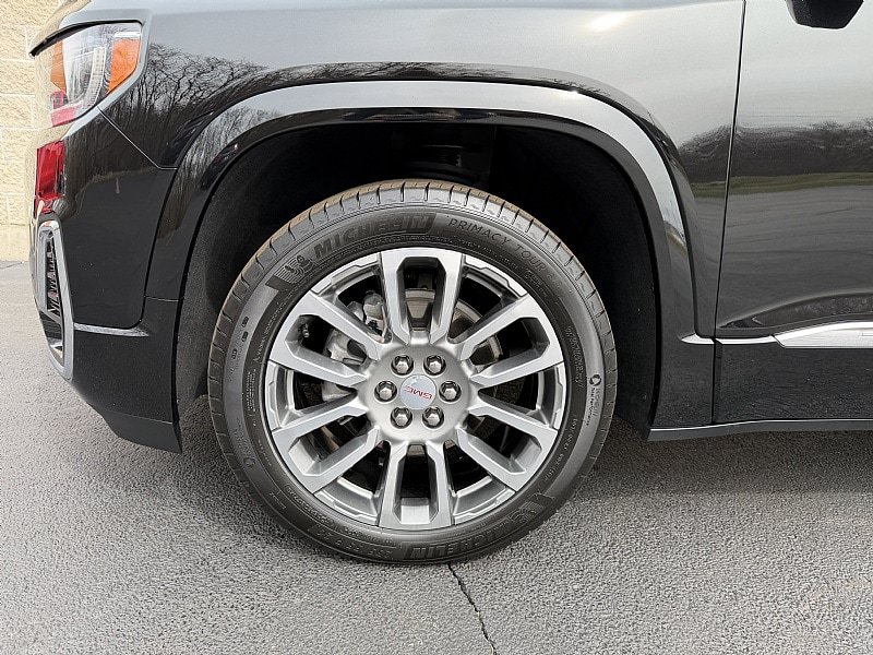 Used 2023 GMC Acadia Denali w/ Denali Technology Package AWD/4WD image 7