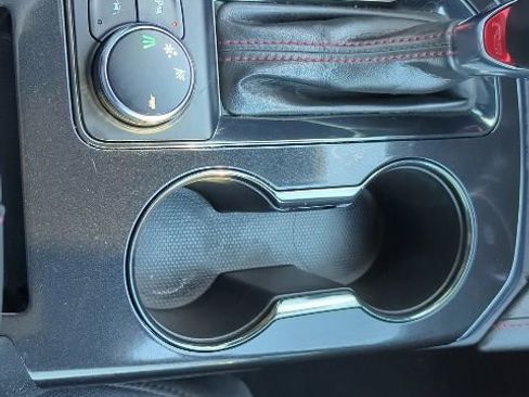 Used 2021 Chevrolet Blazer RS w/ Enhanced Convenience Package image 11