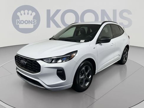 Certified 2023 Ford Escape ST-Line w/ Equipment Group 301A FWD image 5