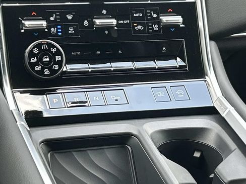 New 2026 Nissan Armada Platinum Reserve AWD/4WD image 30