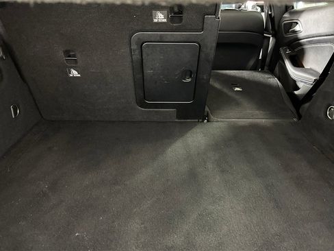 Certified 2019 Mercedes-Benz GLA 250 image 17