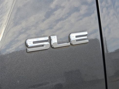 Used 2017 GMC Terrain SLE w/ Convenience Package image 8