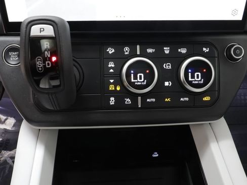 Certified 2026 Land Rover Defender 110 S AWD/4WD image 13