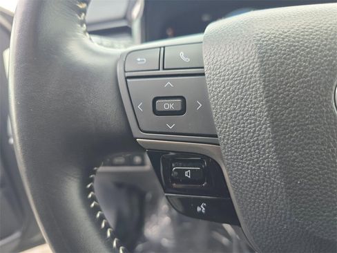 Used 2025 Toyota Camry SE image 22