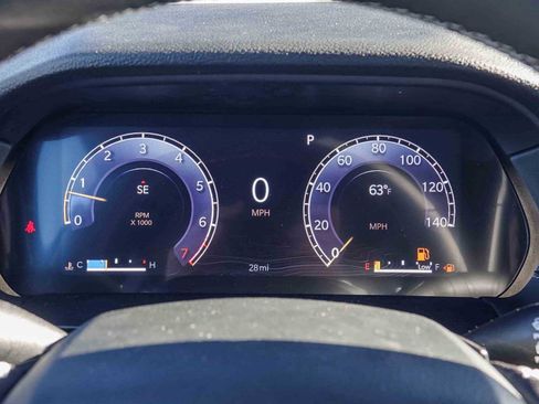 New 2025 Jeep Grand Cherokee Laredo image 23