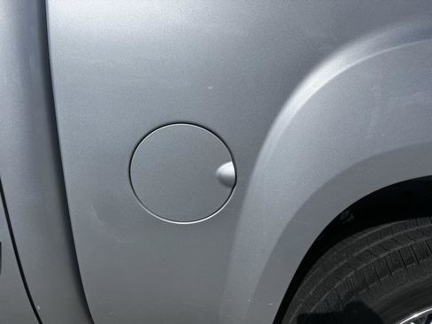 Used 2013 GMC Sierra 1500 SLE image 18