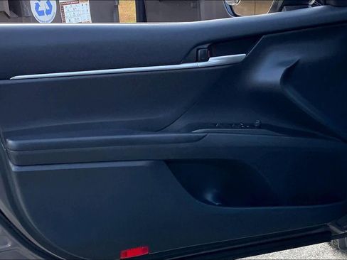 Used 2023 Toyota Camry SE image 20