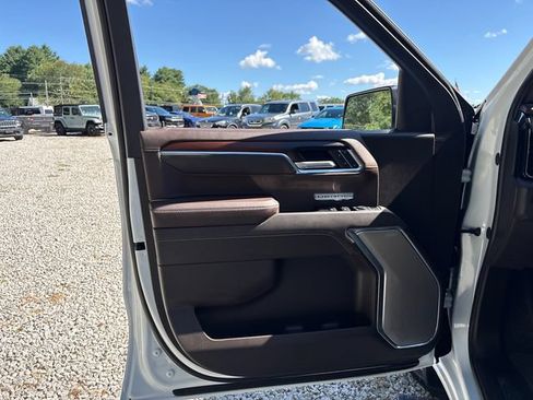 Used 2026 GMC Sierra 1500 Denali w/ Denali Reserve Package AWD/4WD image 24