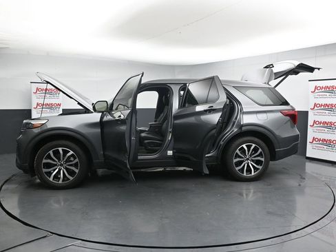 Used 2022 Ford Explorer ST AWD/4WD image 45